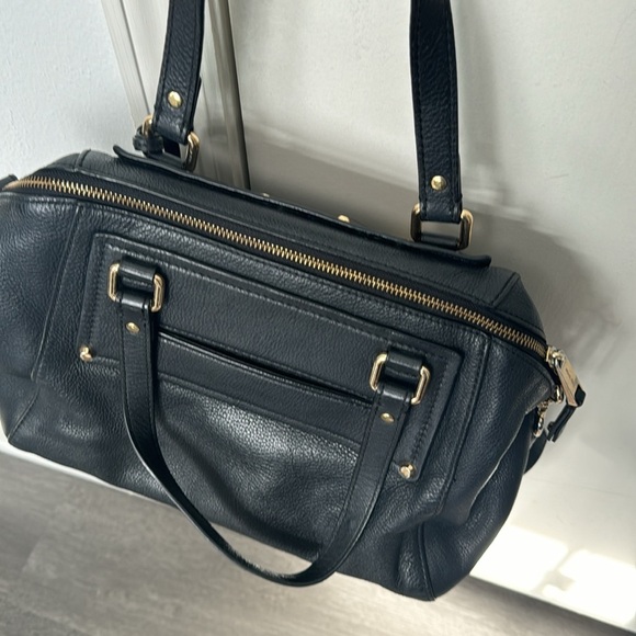 Black Leather Michael Kors Gilmore Crossbody Handbag - Picture 6 of 8